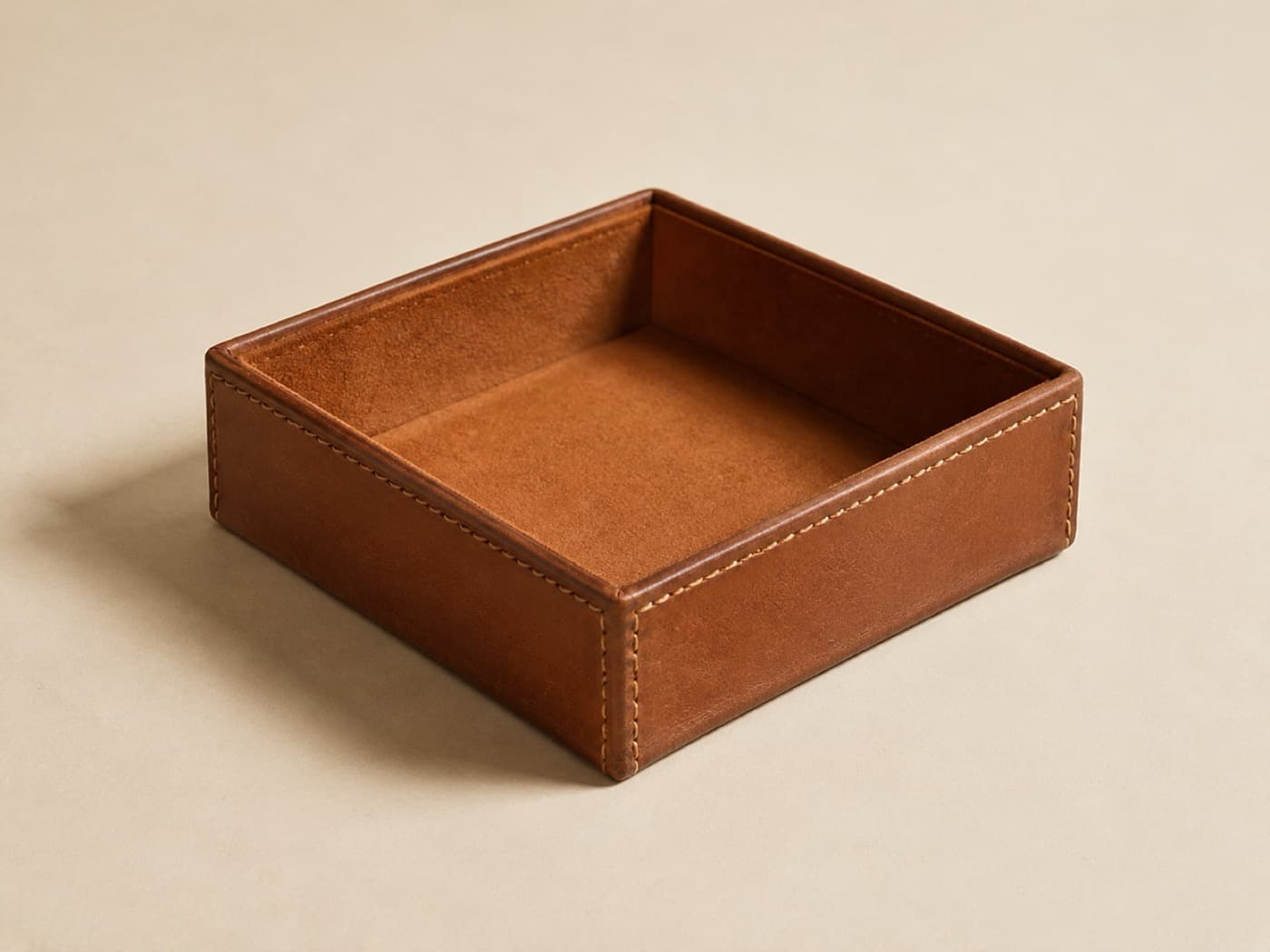 Deep Valet Box 20 × 20 × 6 — Deep walls, stitched corners. For the things that should not be visible from a standing height.